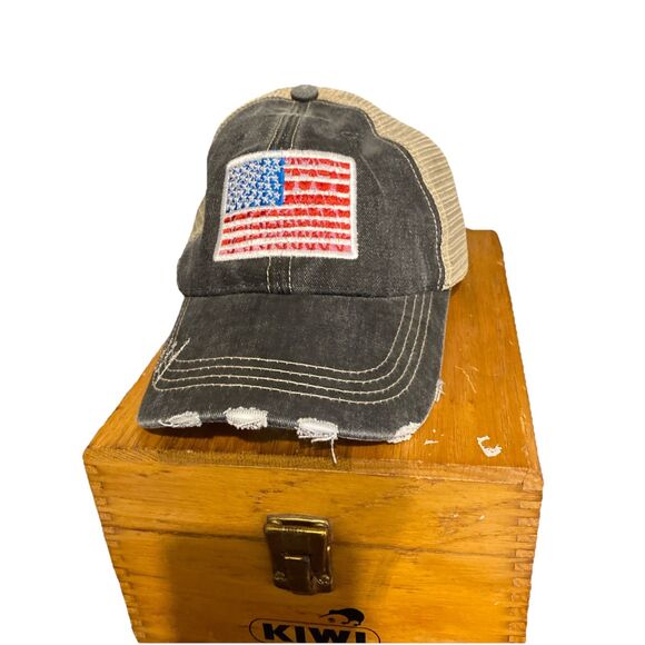 American Flag Patriotic‎ Hat Trucker SnapBack Cap One Size Black Distressed - Picture 1 of 9
